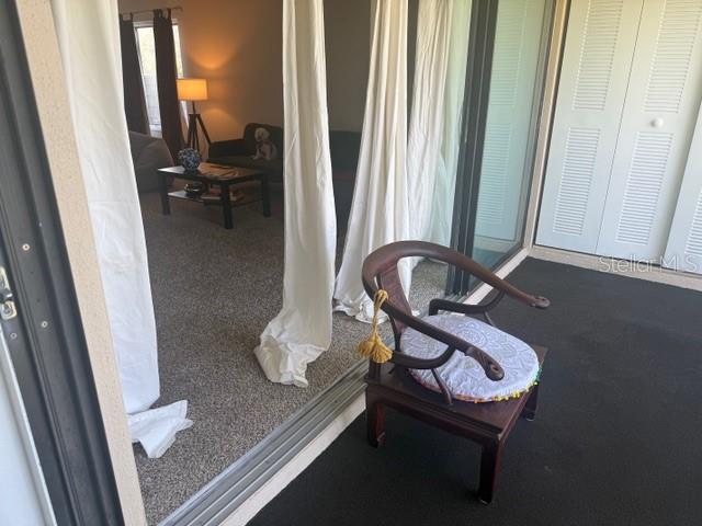 500200 - NAPLES BATH & TENNIS CLUB UNIT H A CONDO - Residential