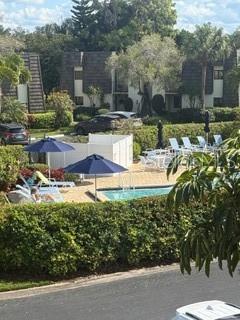500200 - NAPLES BATH & TENNIS CLUB UNIT H A CONDO - Residential