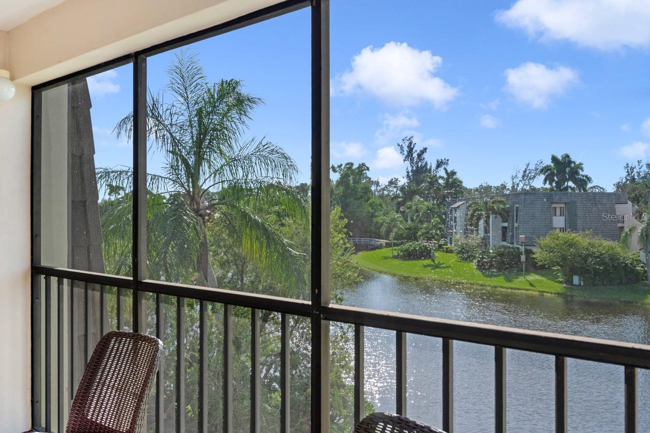 500200 - NAPLES BATH & TENNIS CLUB UNIT H A CONDO - Residential