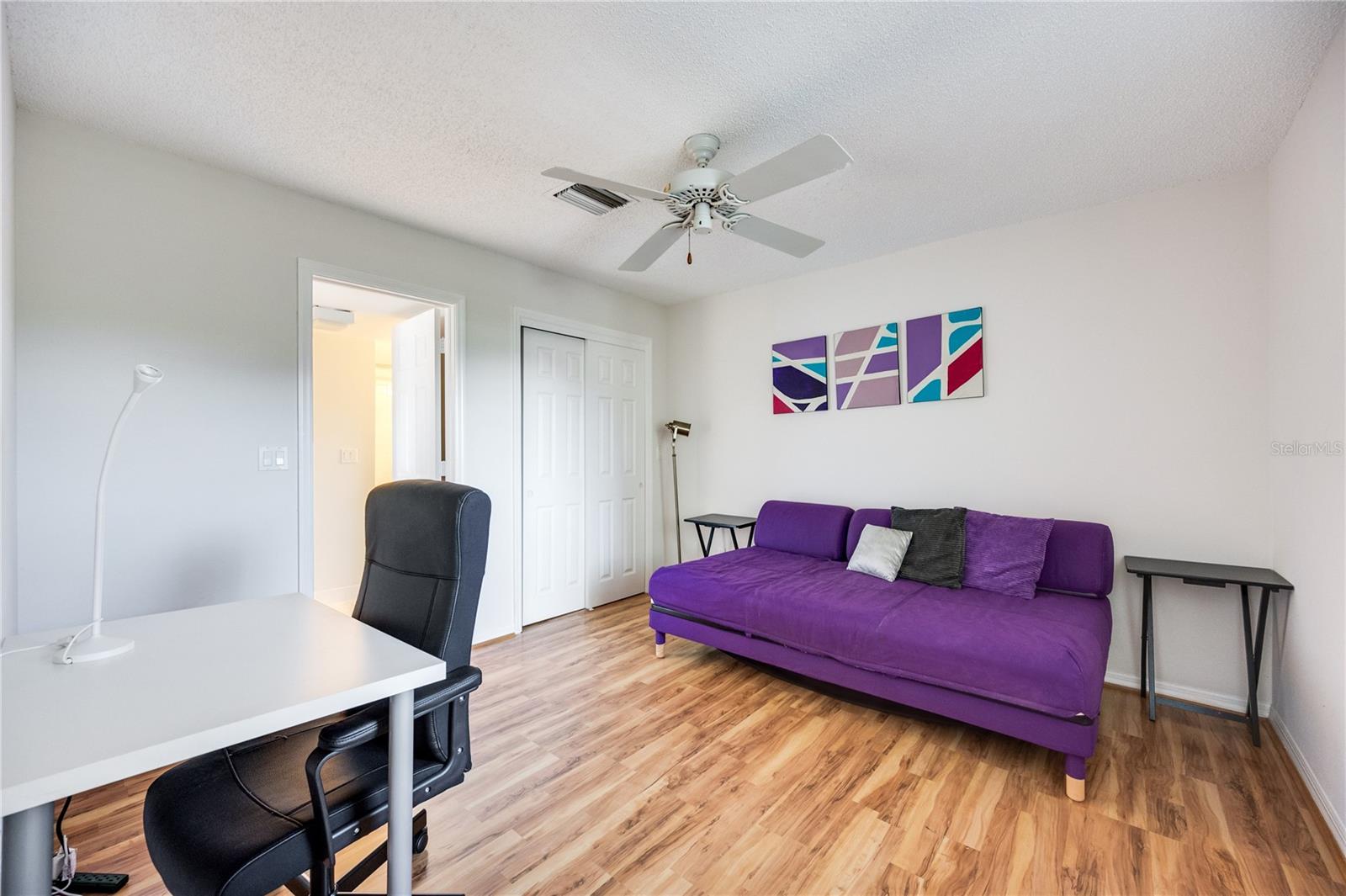 500200 - NAPLES BATH & TENNIS CLUB UNIT H A CONDO - Residential