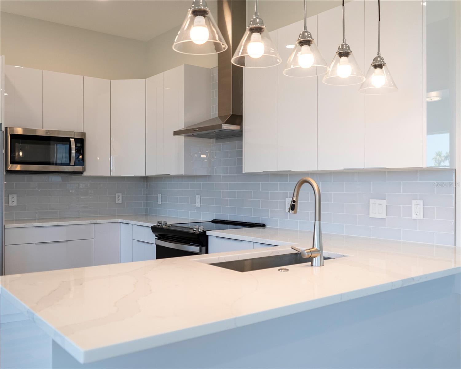 HERNANDO BEACH - Residential