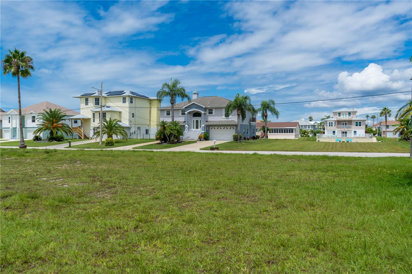 HERNANDO BEACH - Residential