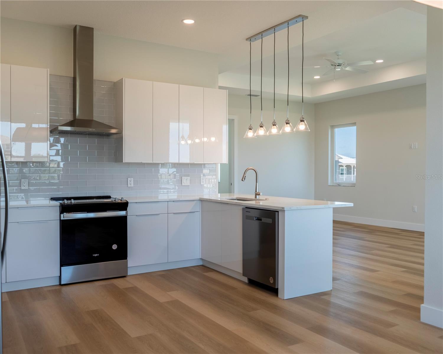 HERNANDO BEACH - Residential