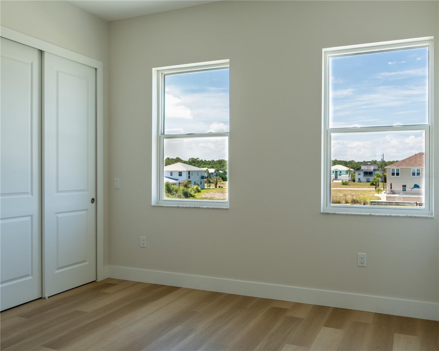 HERNANDO BEACH - Residential