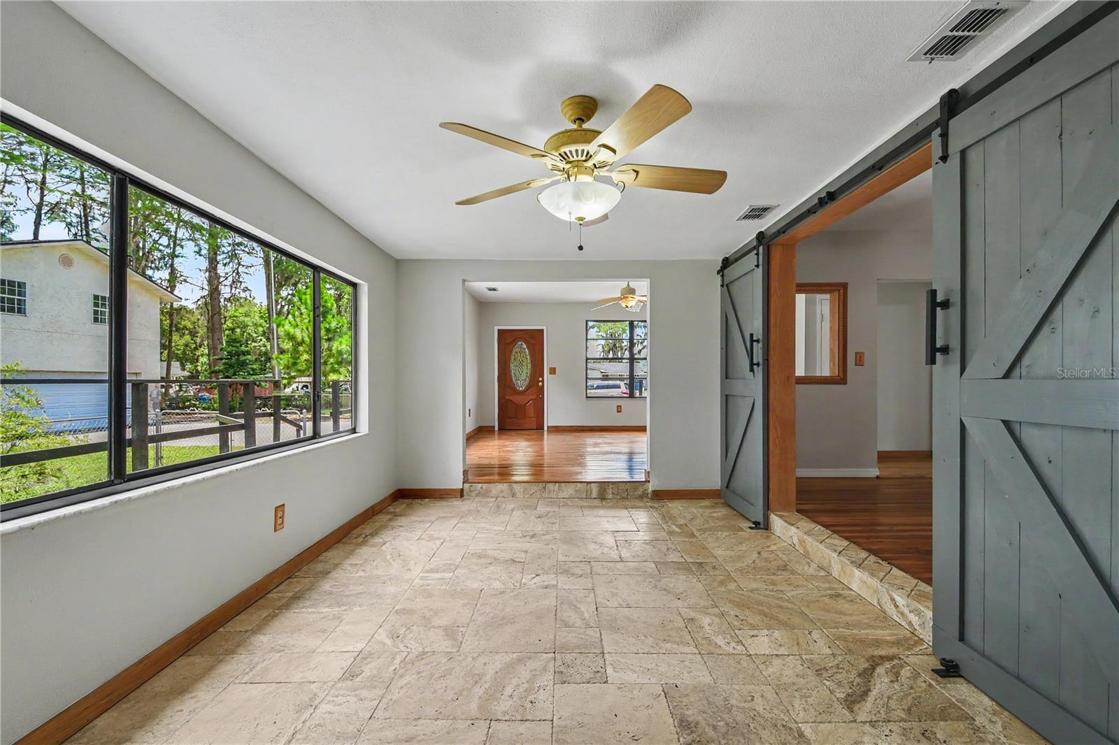 TRIPLE LAKE SHORES - Residential