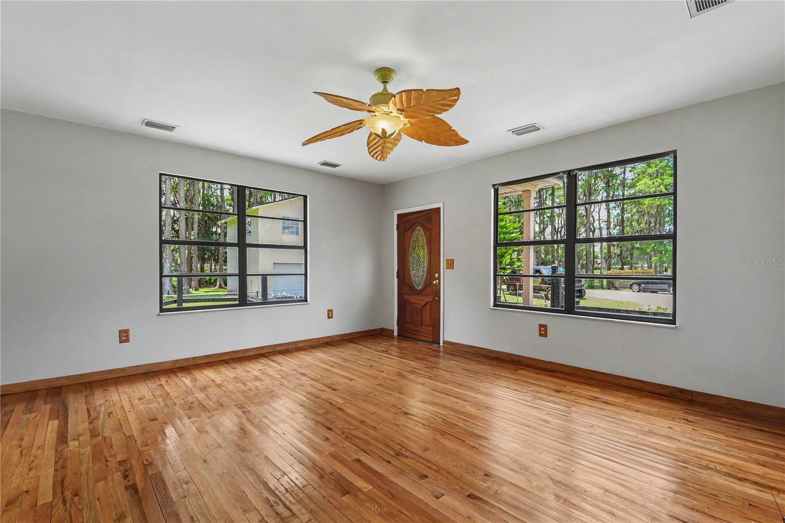 TRIPLE LAKE SHORES - Residential