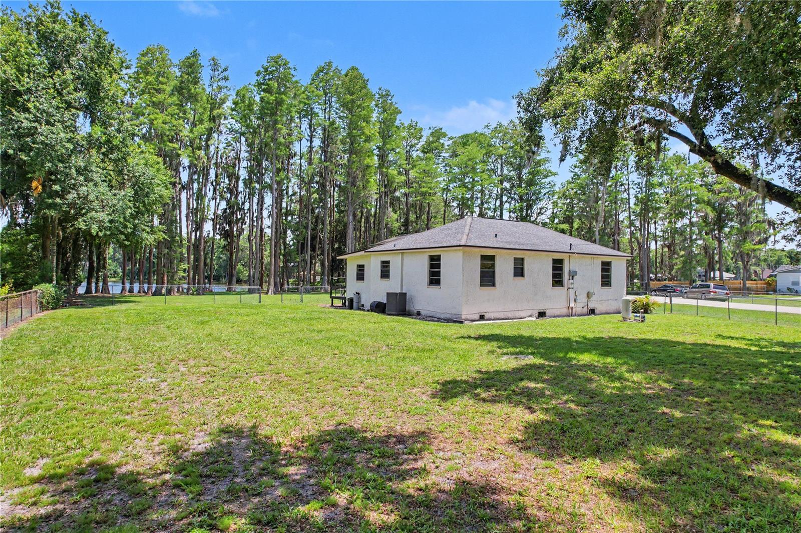 TRIPLE LAKE SHORES - Residential