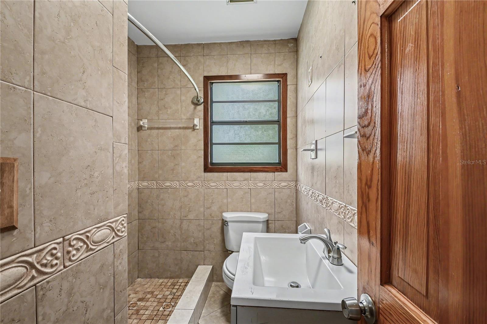 TRIPLE LAKE SHORES - Residential