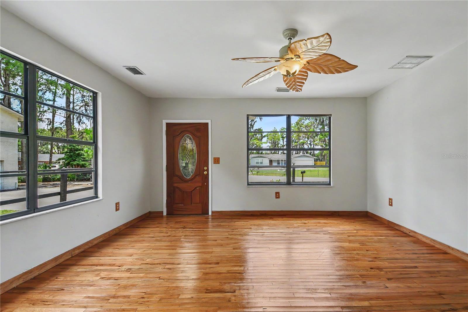 TRIPLE LAKE SHORES - Residential