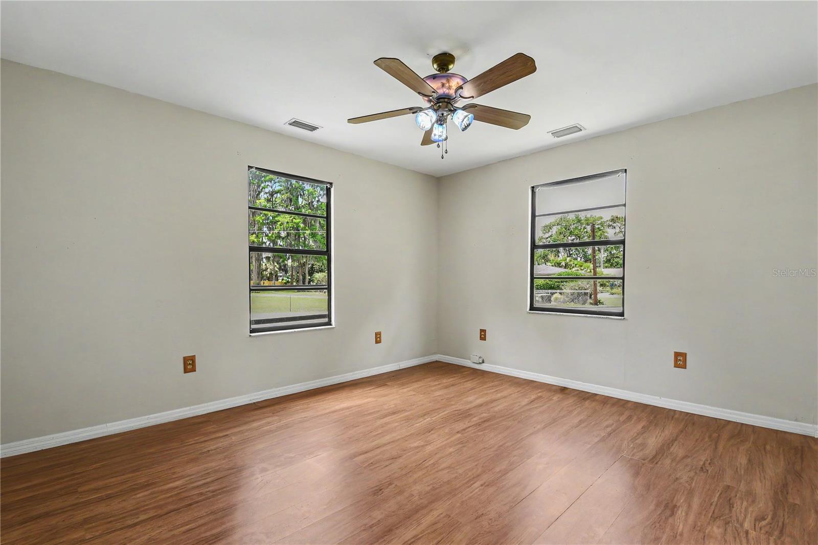 TRIPLE LAKE SHORES - Residential