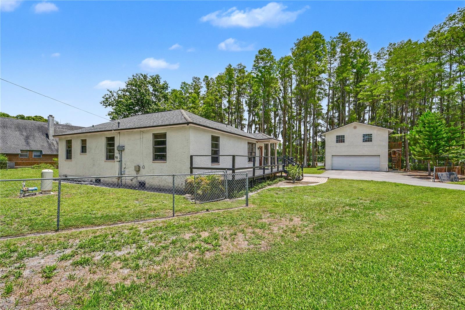 TRIPLE LAKE SHORES - Residential