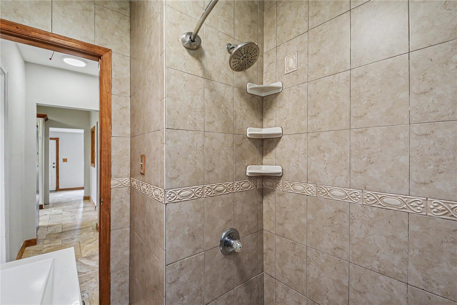 TRIPLE LAKE SHORES - Residential