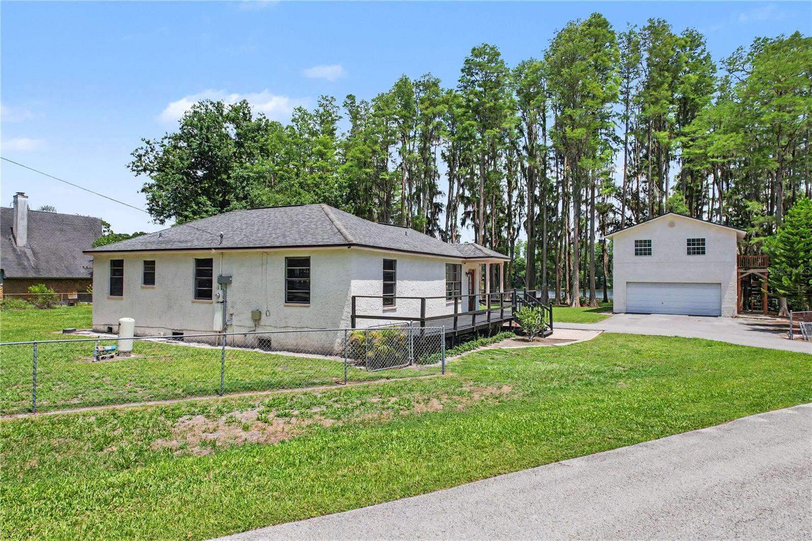 TRIPLE LAKE SHORES - Residential