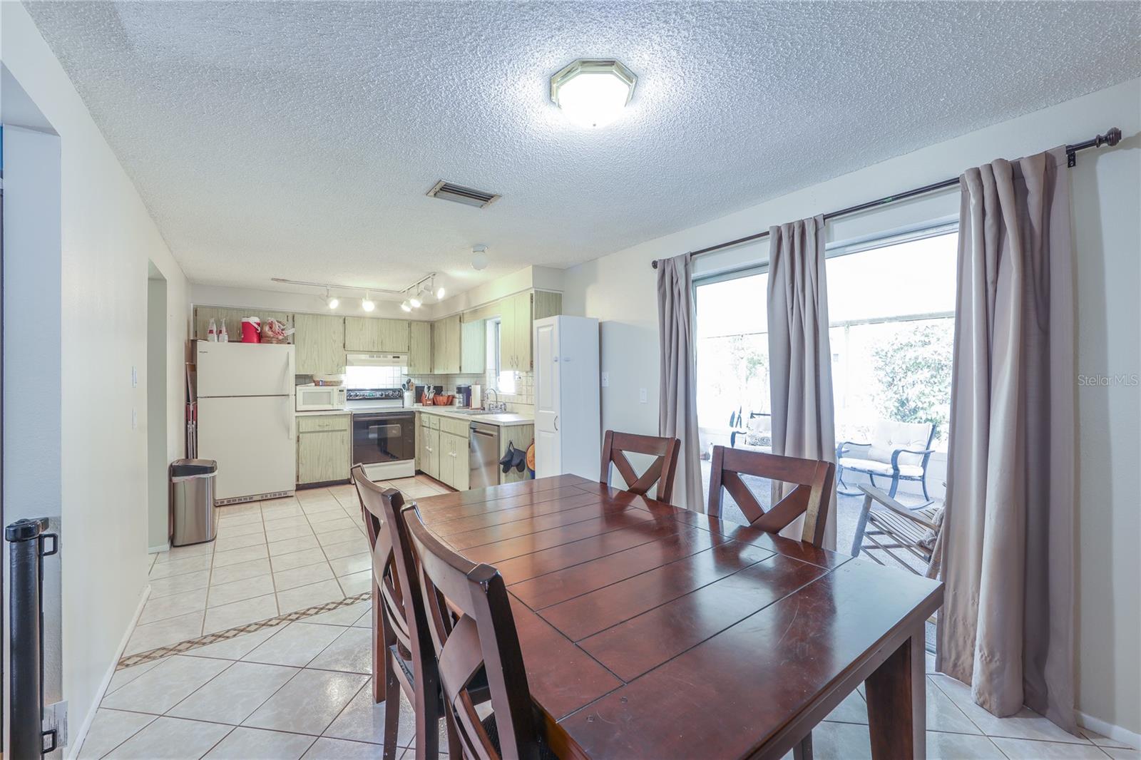 HARBOR HEIGHTS ESTATES - Residential