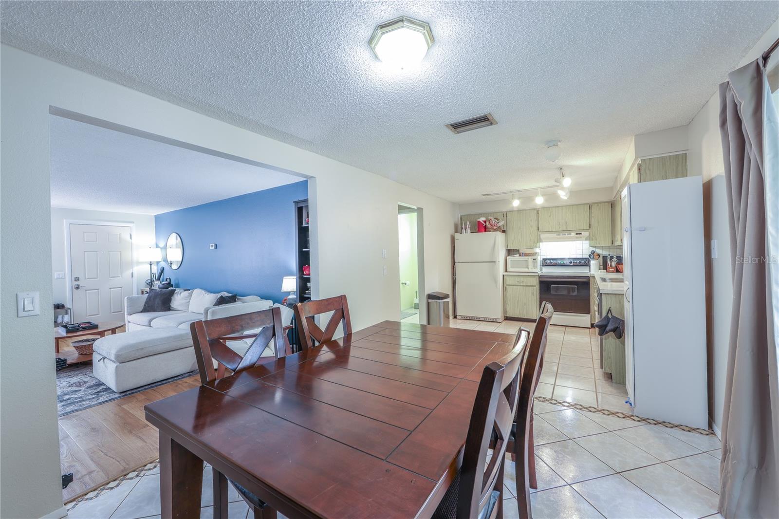 HARBOR HEIGHTS ESTATES - Residential