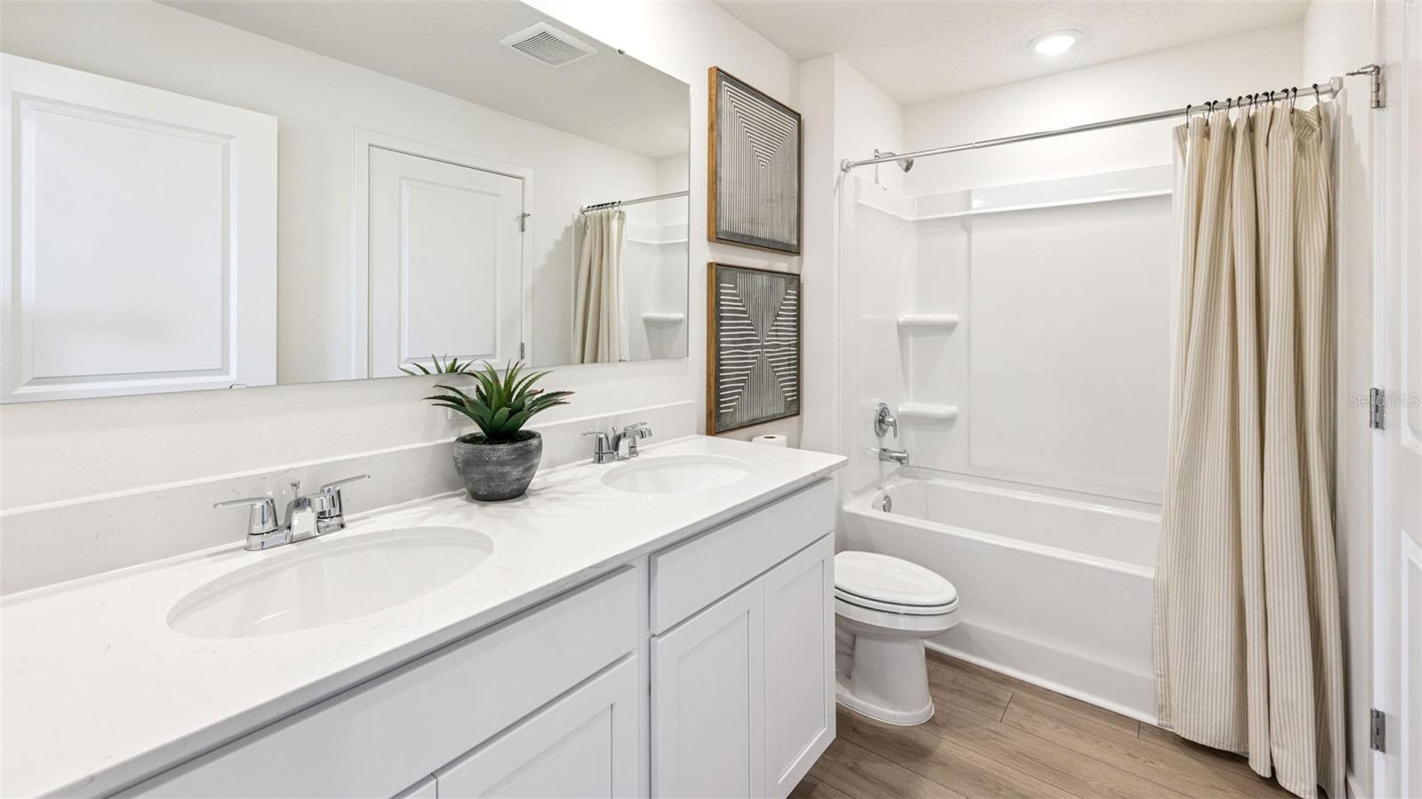 VINELAND RESERVE - Residential