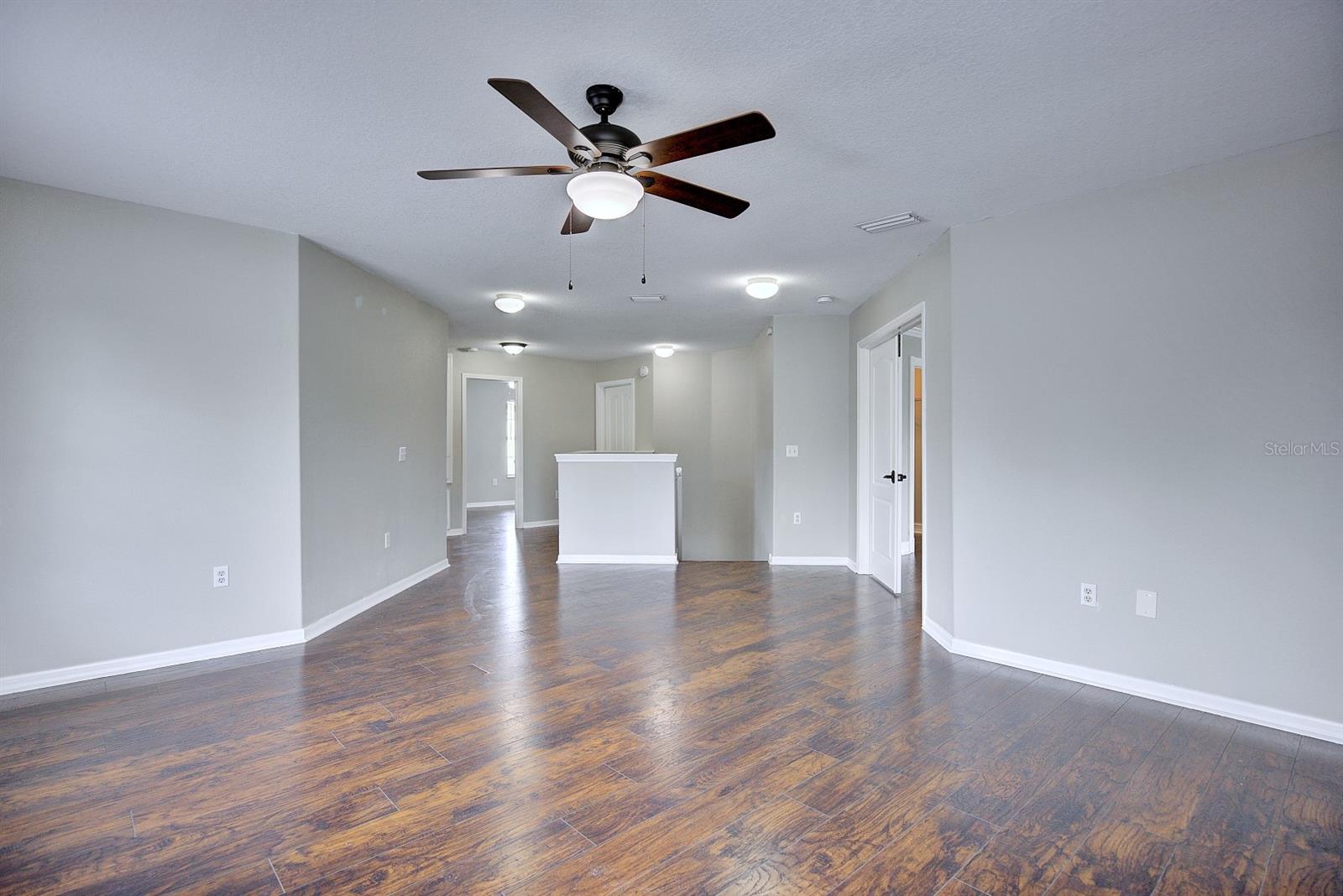 HUNTERS GREENE PH 03 - Residential