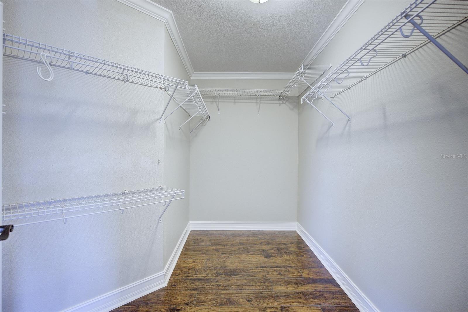 HUNTERS GREENE PH 03 - Residential