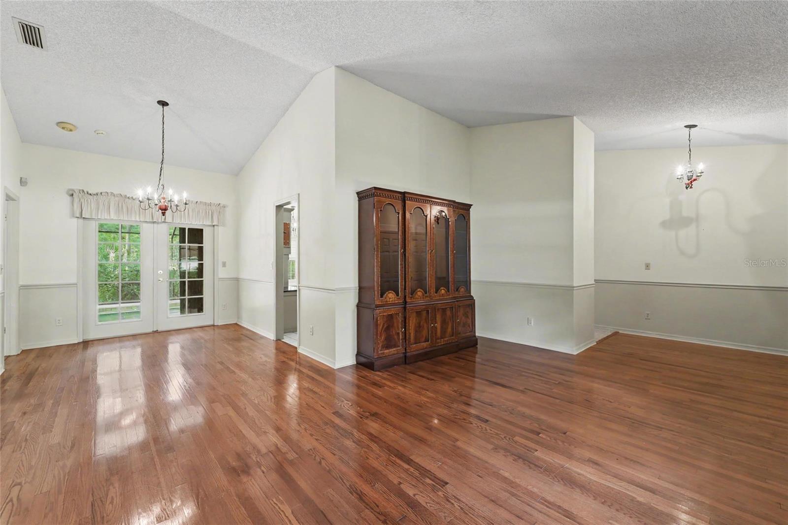 VILLAGE OF WOODLAND HILLS - Residential