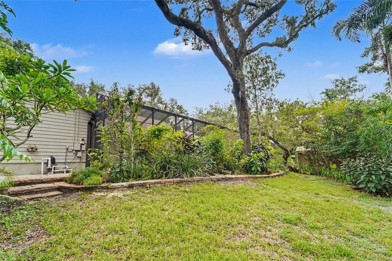 VILLAGE OF WOODLAND HILLS - Residential