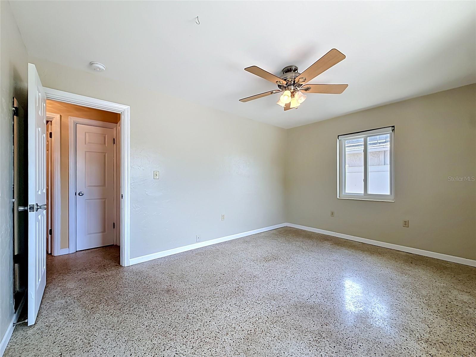 KENNETH CITY - Residential