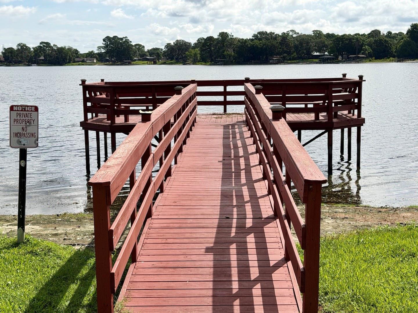 LAKE KATHRYN VILLAGE - Residential
