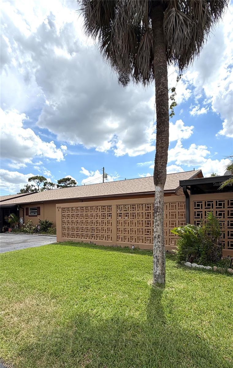 LAKE KATHRYN VILLAGE - Residential