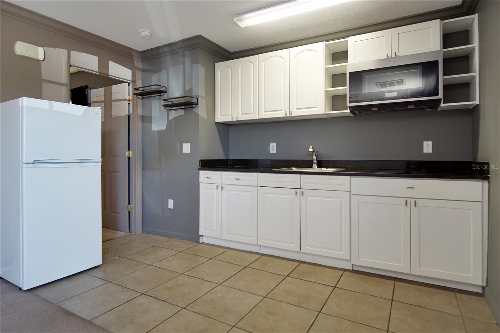 BIMINI BAY PH 02 - Residential Lease