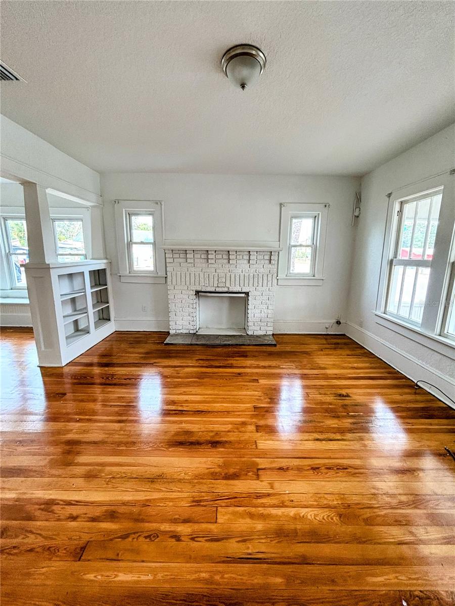 CONNORS NEW SMYRNA - Commercial Sale