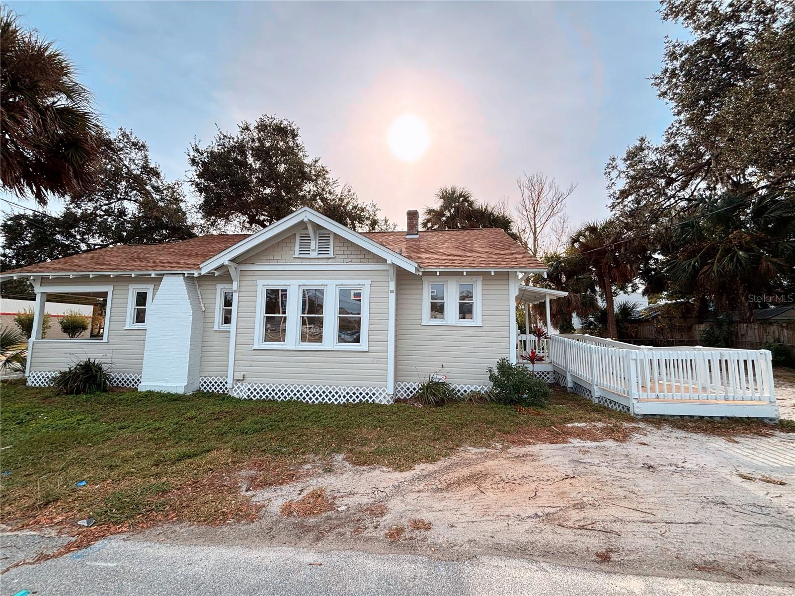 CONNORS NEW SMYRNA - Commercial Sale