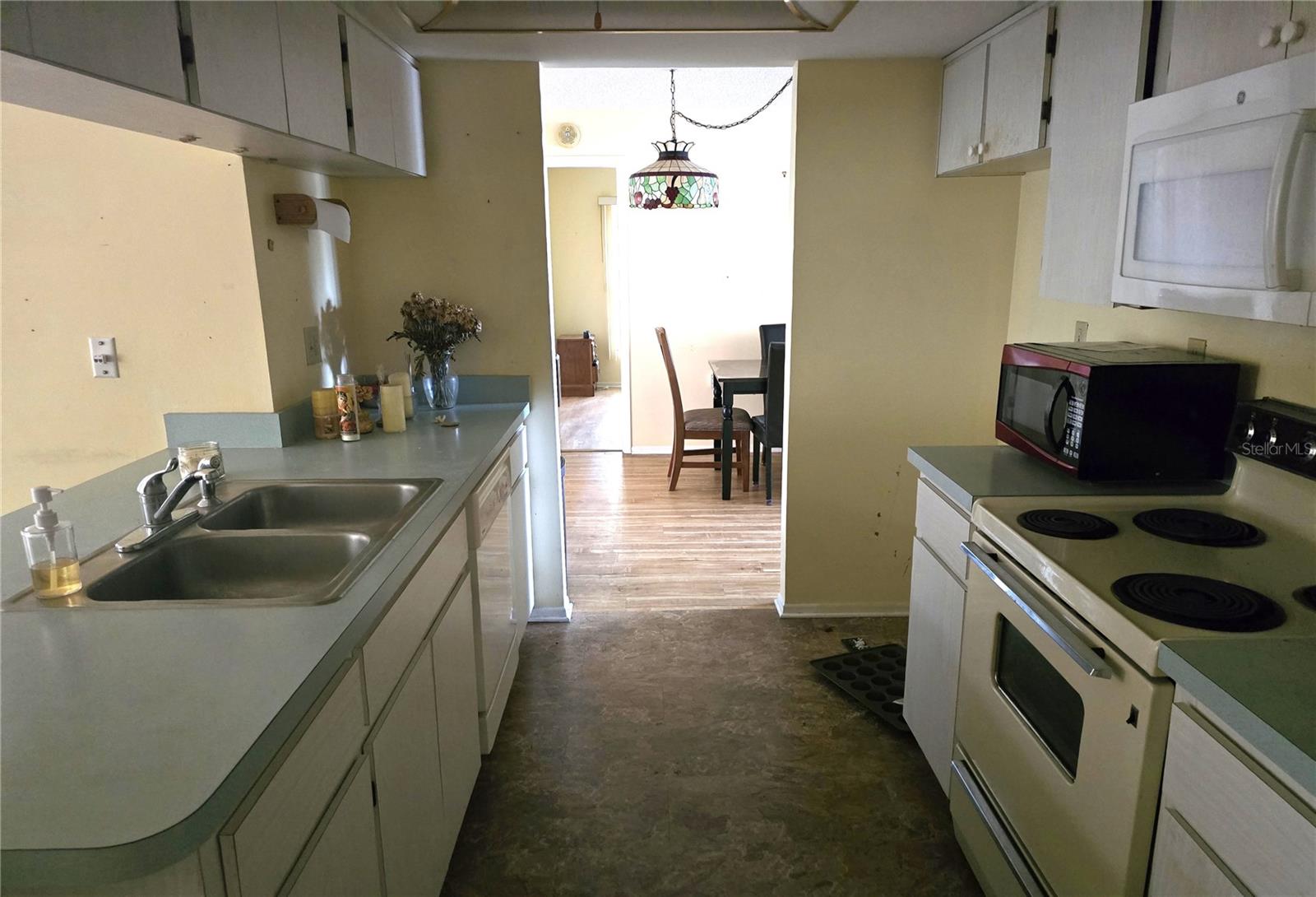 SAN CLEMENTE VILLAGE - Residential