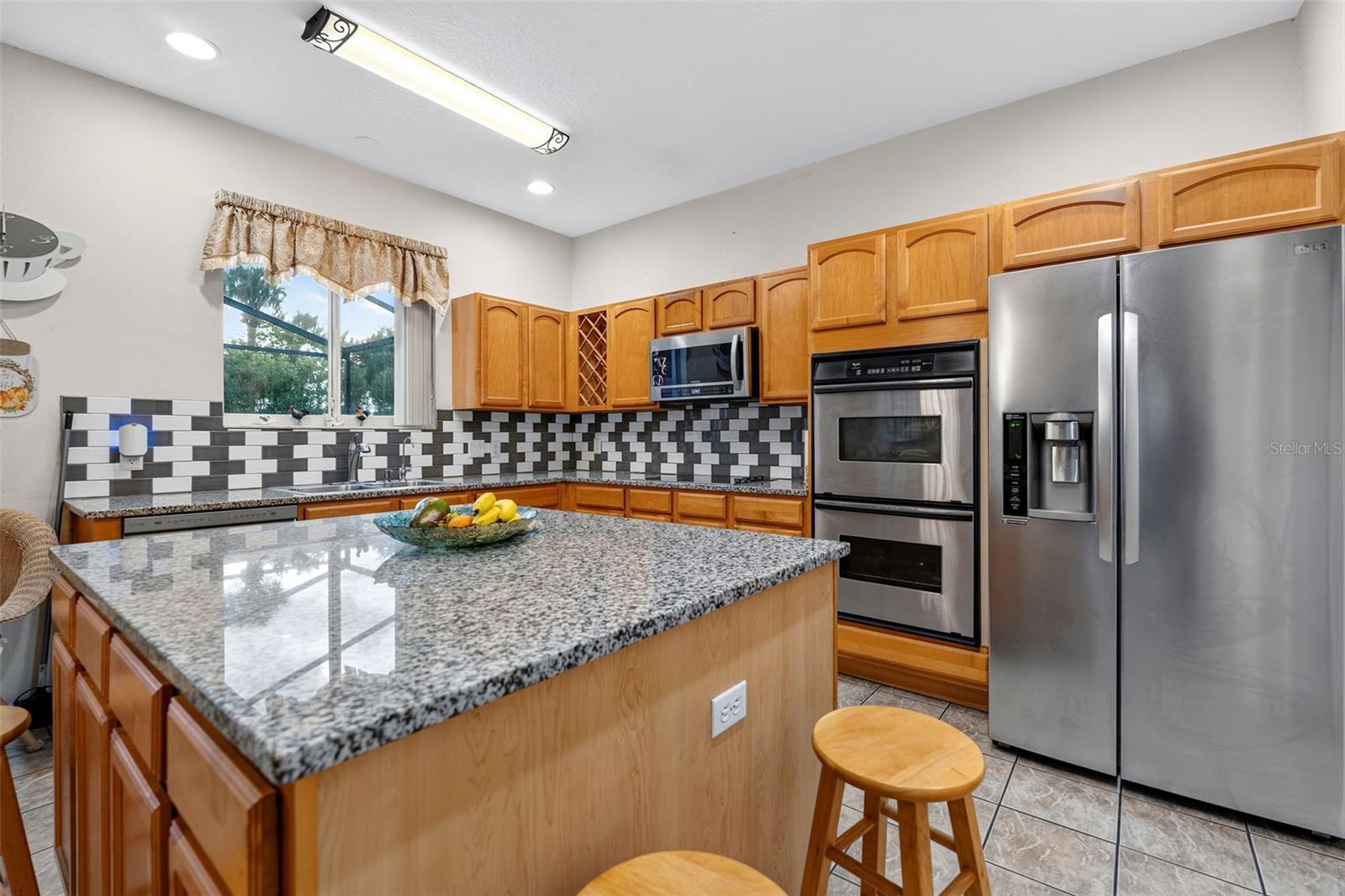 SUNRISE LAKES PH I SUB - Residential