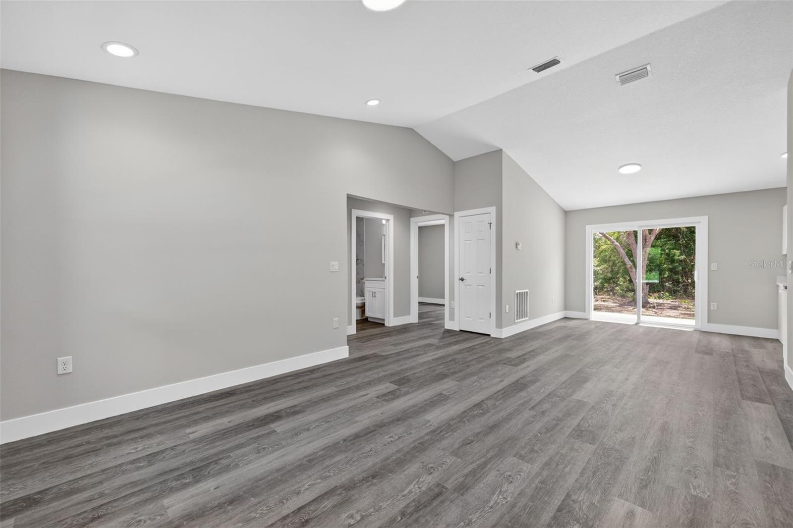 RAINBOW PARK - Residential