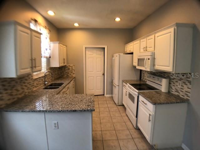OAKS PLAT 2 - Residential Lease