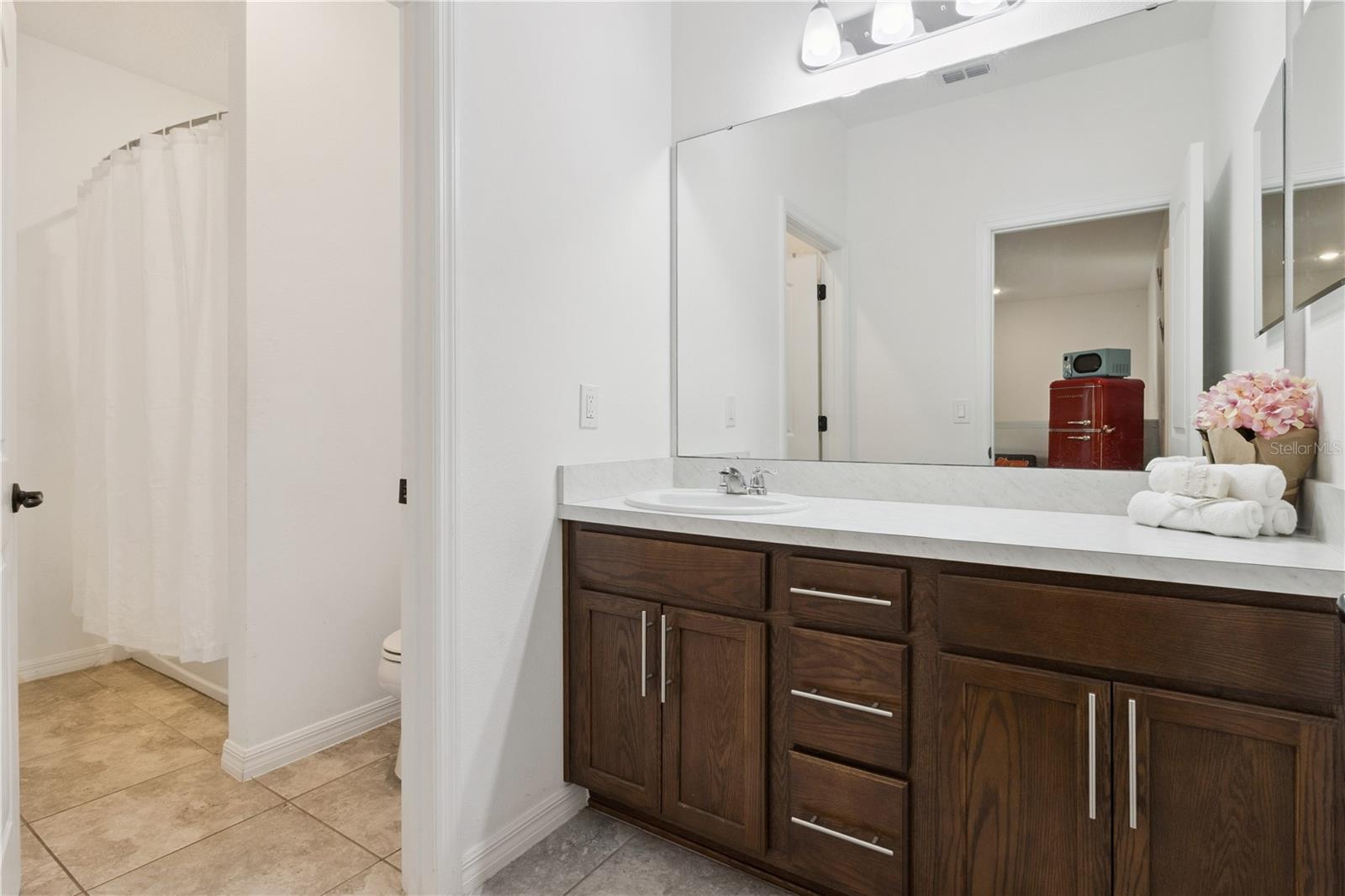 SAN SEBASTIAN RESERVE - Residential Lease