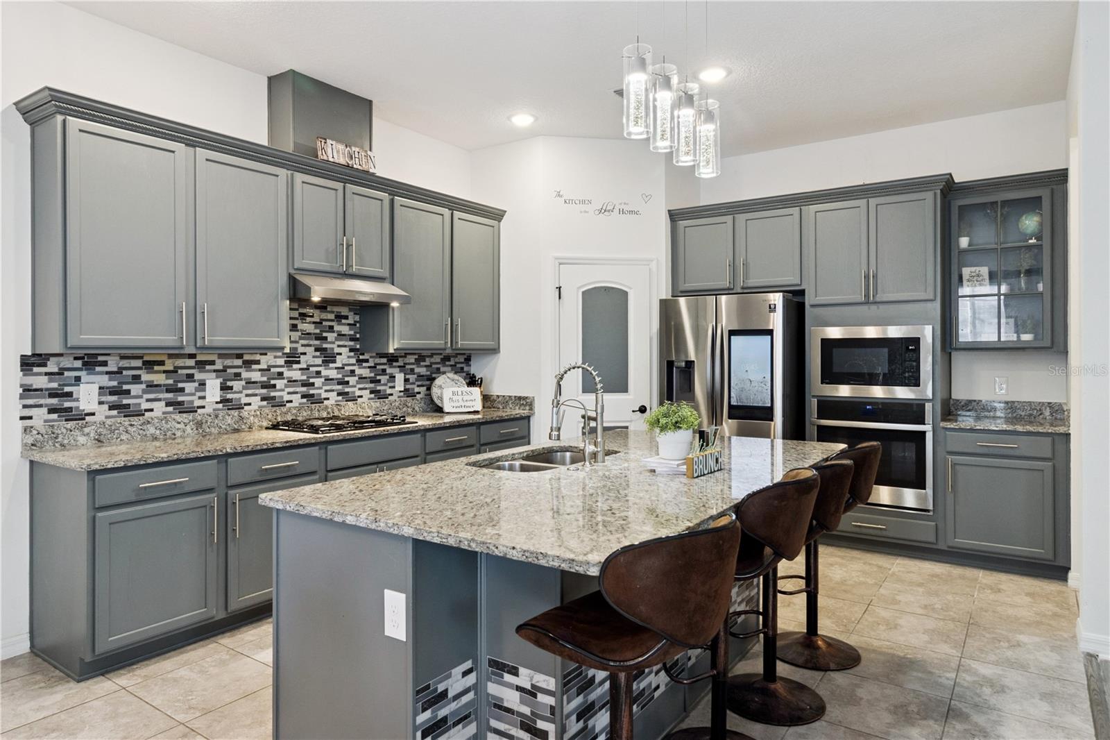 SAN SEBASTIAN RESERVE - Residential Lease