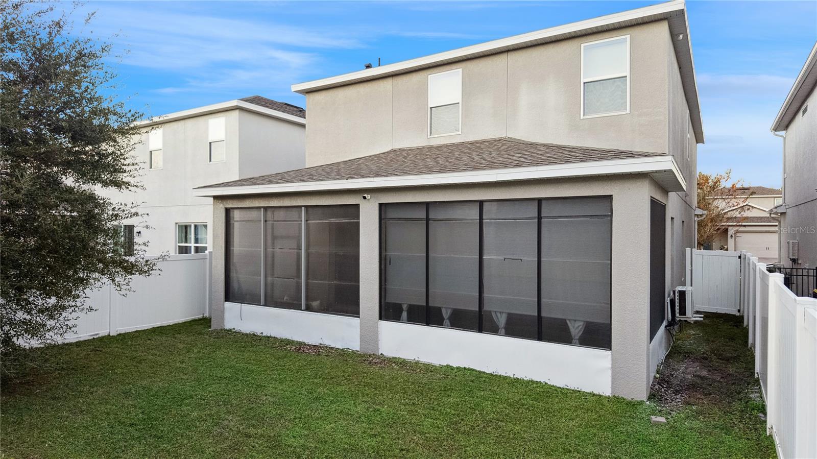 SAN SEBASTIAN RESERVE - Residential Lease