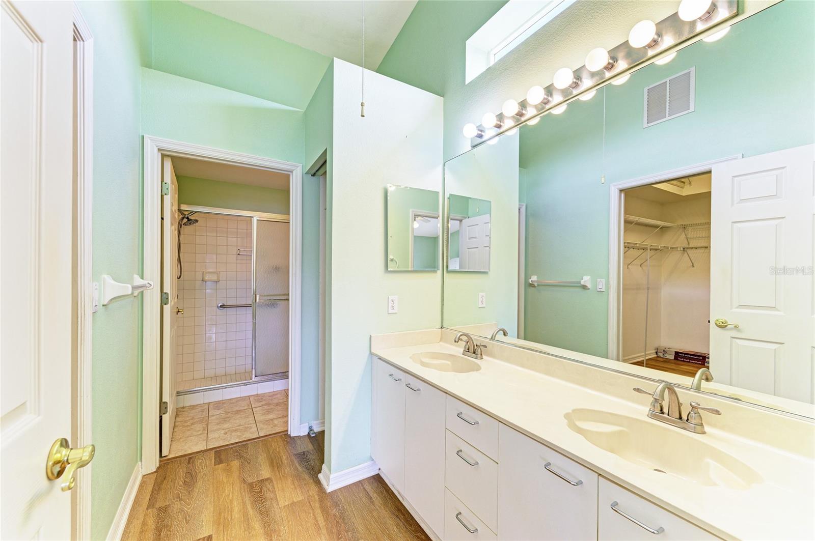 SPRING LAKES VII - Residential