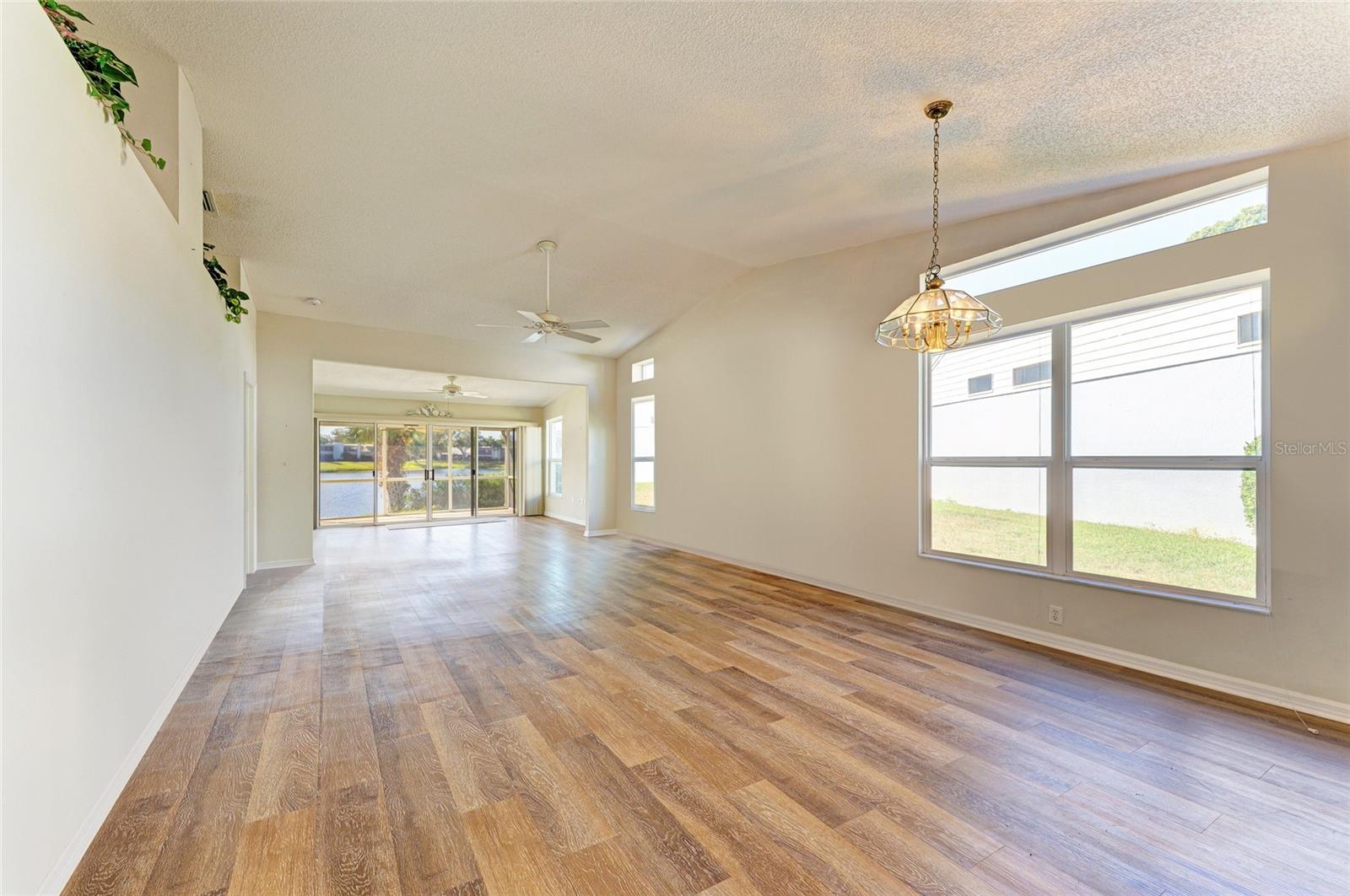 SPRING LAKES VII - Residential