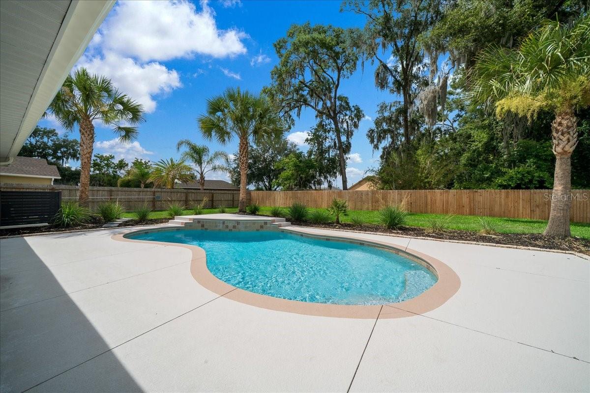 HIDDEN GROVE - Residential