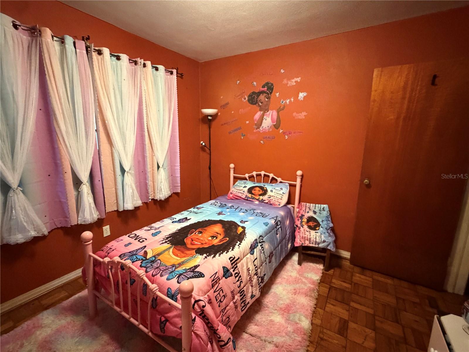 BANZA BANZA - Residential