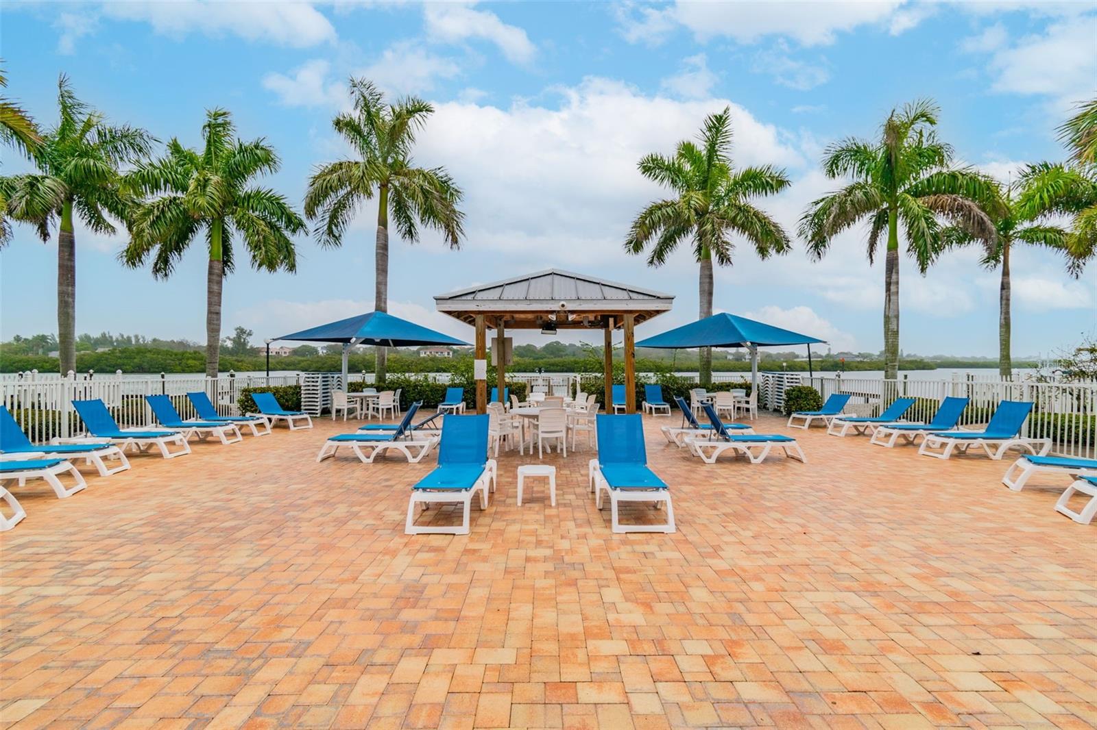 BAREFOOT BEACH RESORT OF INDIAN SHORES - Residential