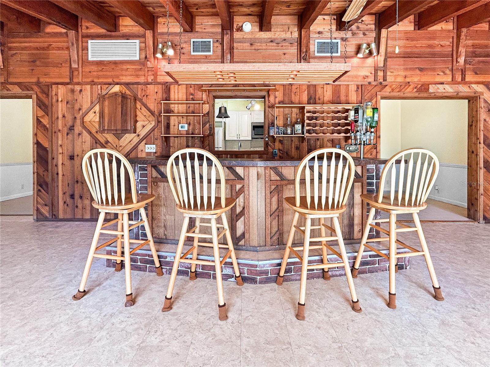 ELOISE WOODS LAKE MARIAM UNIT - Residential