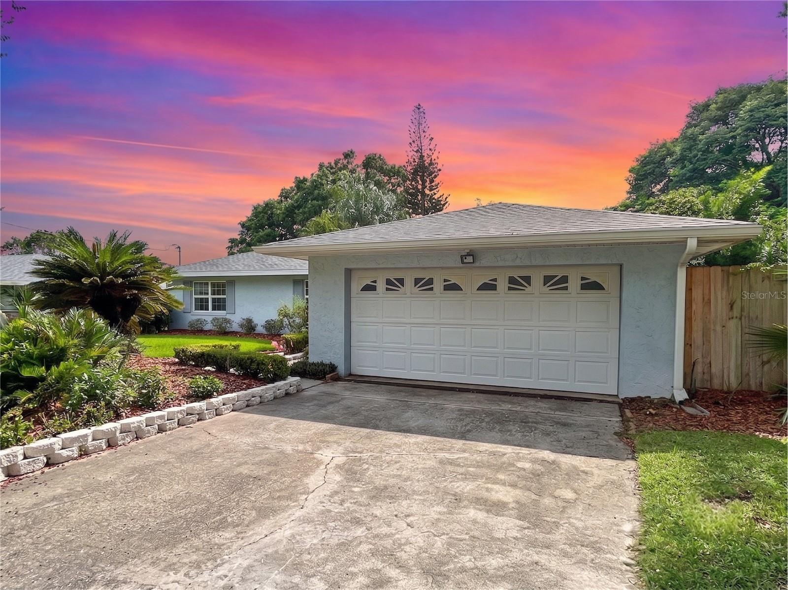 ELOISE WOODS LAKE MARIAM UNIT - Residential