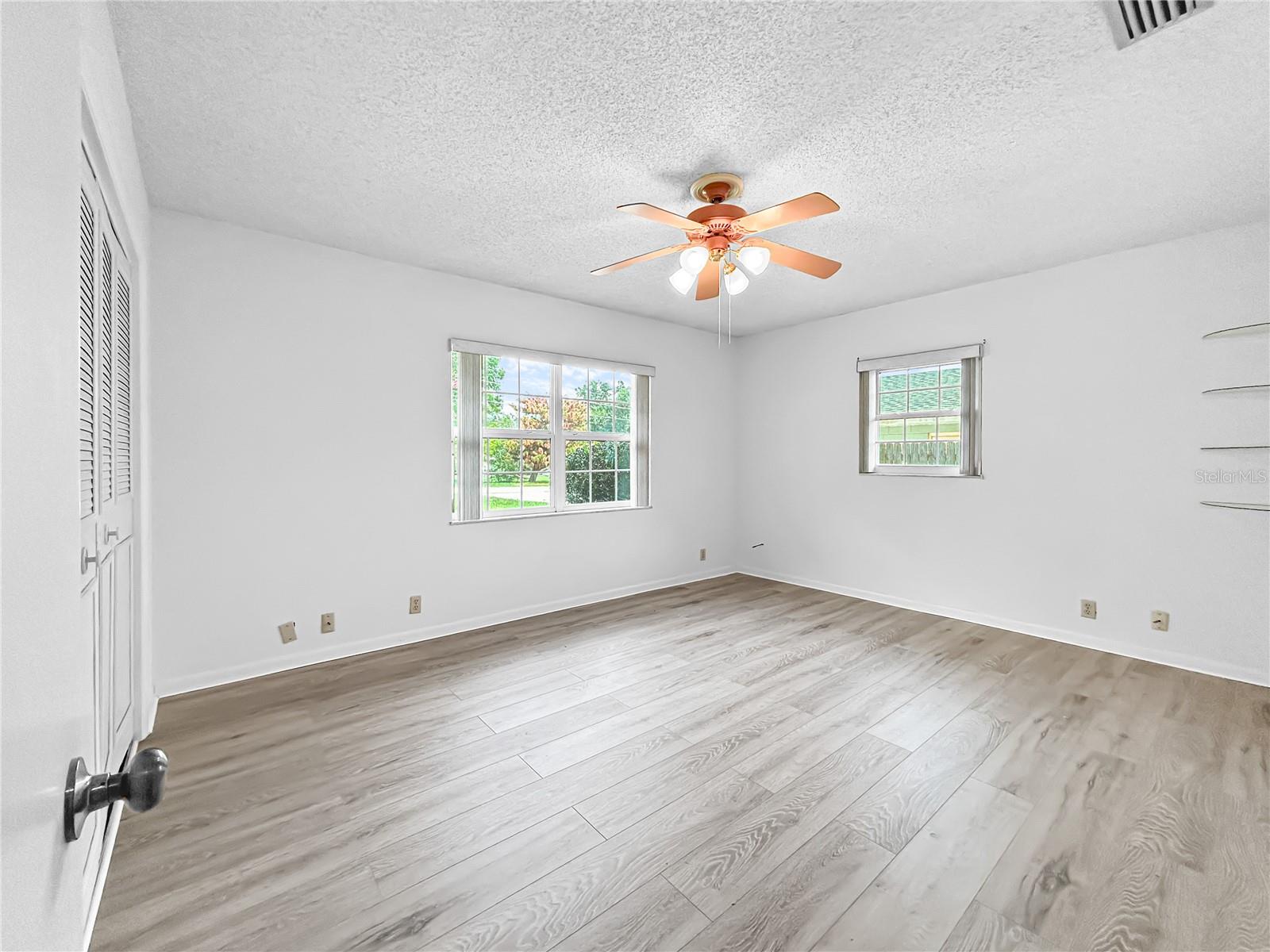 ELOISE WOODS LAKE MARIAM UNIT - Residential