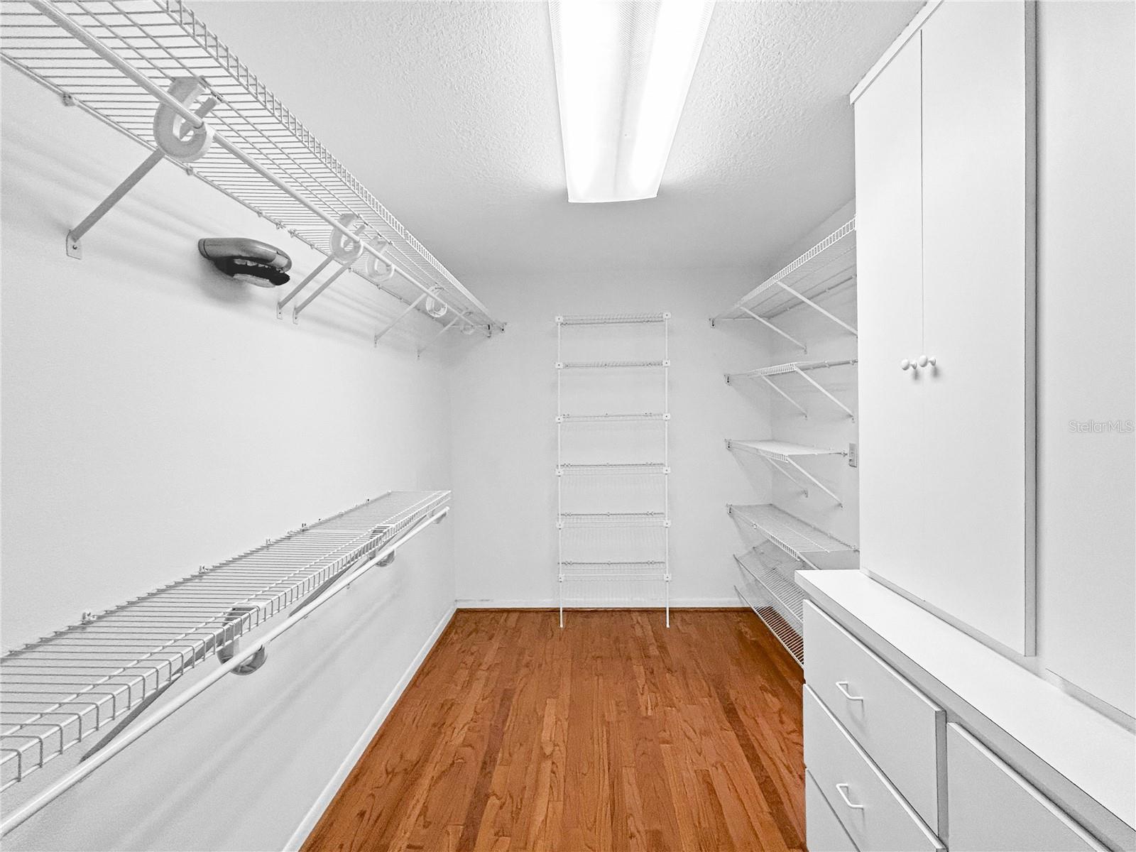 ELOISE WOODS LAKE MARIAM UNIT - Residential