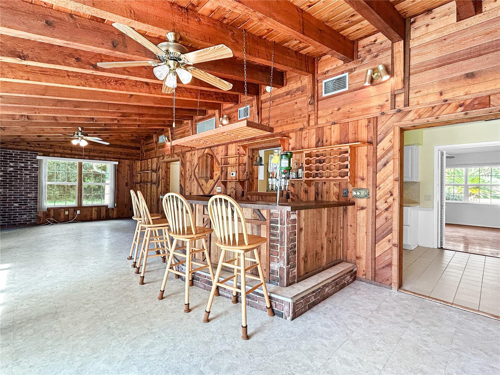 ELOISE WOODS LAKE MARIAM UNIT - Residential
