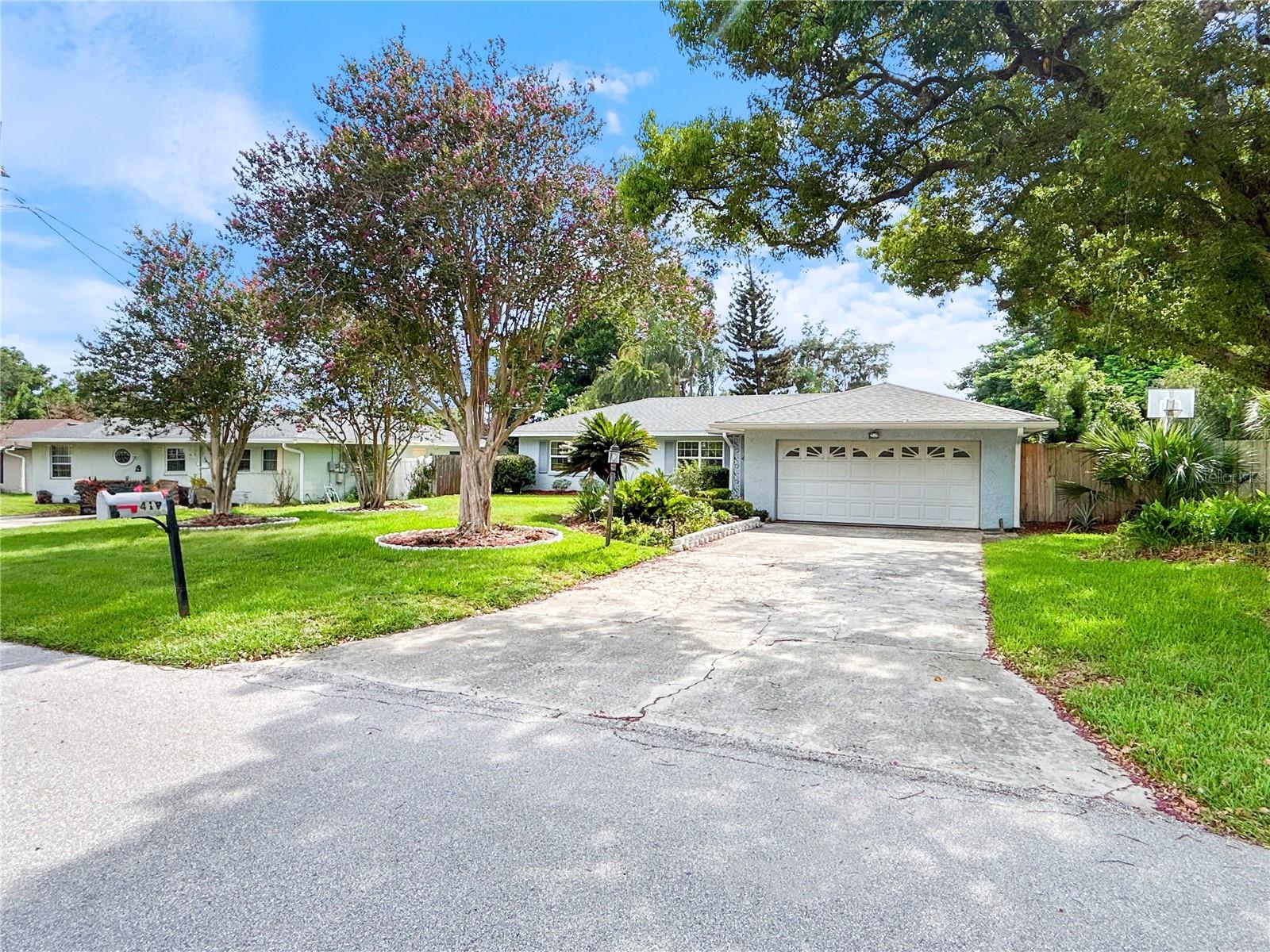 ELOISE WOODS LAKE MARIAM UNIT - Residential