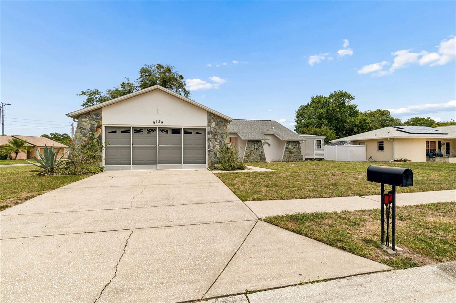 DEER PARK - Residential
