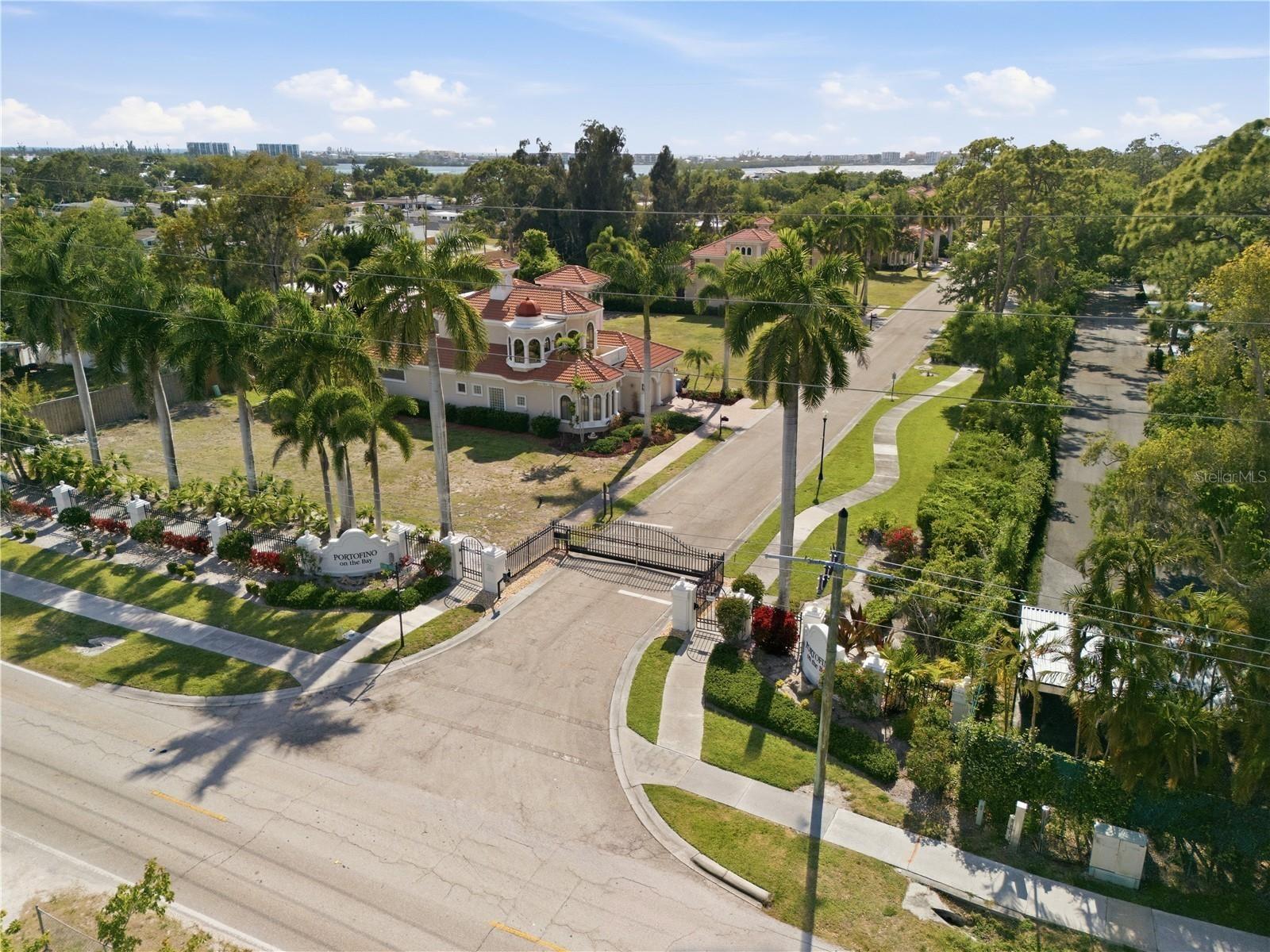 PORTOFINO ON THE BAY - Land